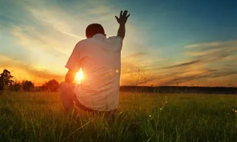 تعرف على أهم دلالات ابن سيرين لرؤية الميت يقول انا بخير في المنام