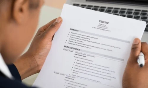 25 خطأ في السيرة الذاتية يسبب رفضاً فوري من الشركات الكبرى