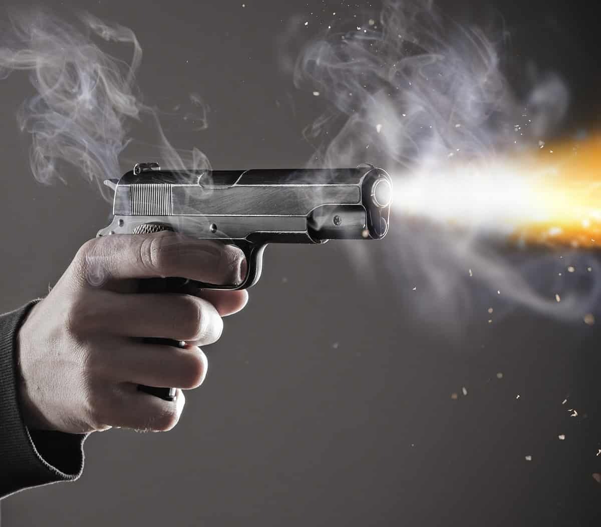 تفسير حلم إطلاق النار في الهواء للرجل لكبار العلماء