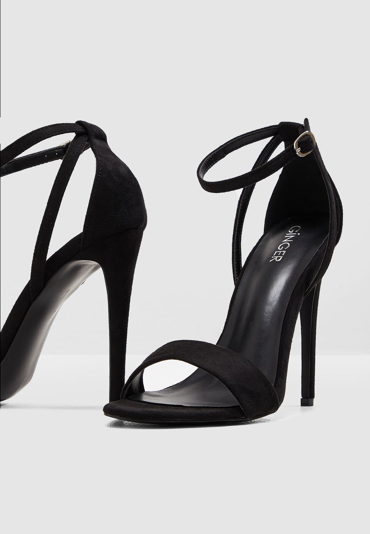 تفسير حلم الكعب العالي الأسود للمتزوجة في المنام لابن سيرين