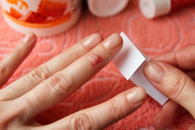 ما هو تفسير حلم خروج شي من اليد اليسرى لابن سيرين