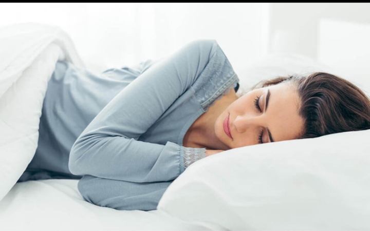 تفسير شخص يناديني باسمي في المنام للمتزوجة لابن سيرين