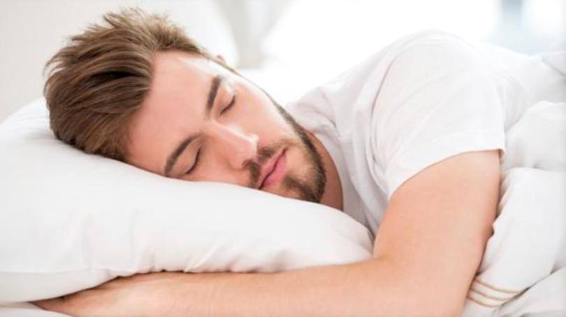 أهم 20 تفسير لحلم الرجل الغريب لابن سيرين