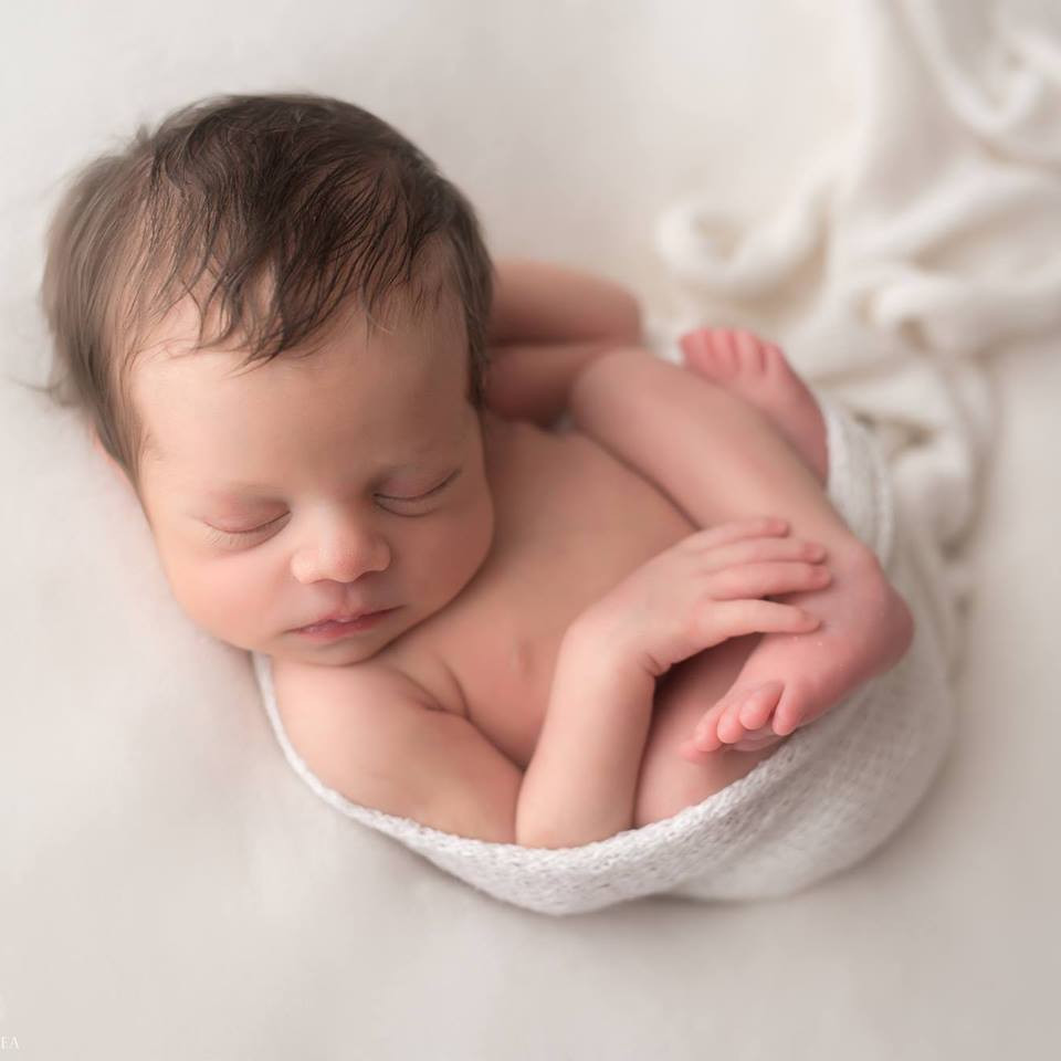 أهم تفسيرات رؤية حلمت اني انجبت بنت في المنام لابن سيرين