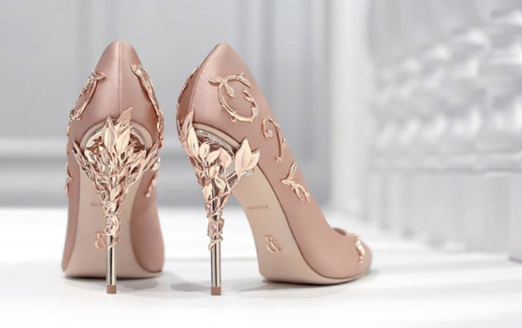 أهم تفسيرات رؤية الحذاء في المنام لابن سيرين