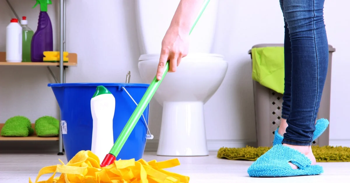 ما تفسير حلم البراز على الأرض وتنظيفه للعزباء لابن سيرين