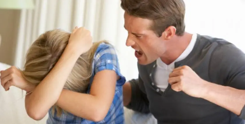 تعرف على تفسير حلم ضرب الزوج لزوجته بسبب الخيانة