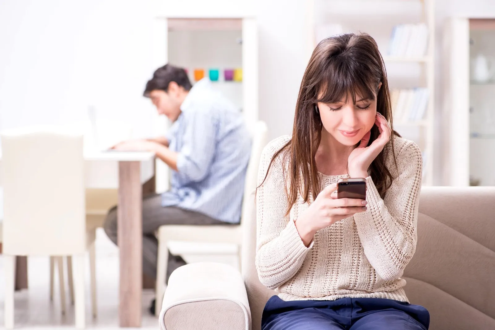 تفسير حلمت ان زوجتي تكلم رجل أخر لابن سيرين