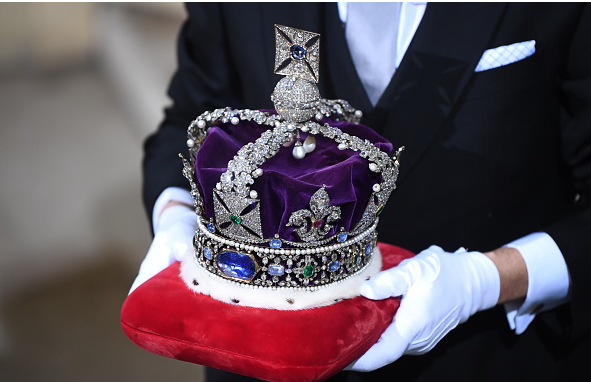 تفسير رؤية الحاكم الميت في المنام لابن سيرين