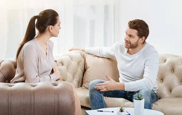 تفسير حلم أخو زوجي يمسك يدي لابن سيرين