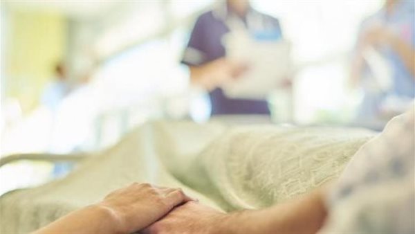 ما تفسير رؤية الأب المتوفي في المنام وهو مريض لابن سيرين